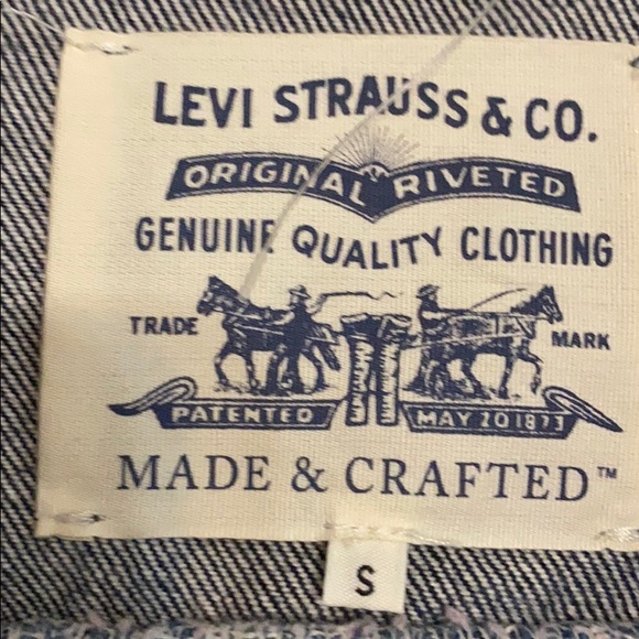 NWT LEVIS OVERSIZED FRINGE OMBRÉ DENIM JACKET S M - Picture 6 of 8